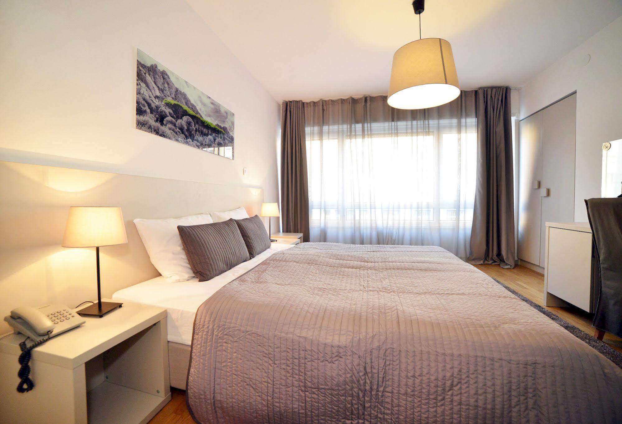 Garden Hotel Загреб Екстериор снимка