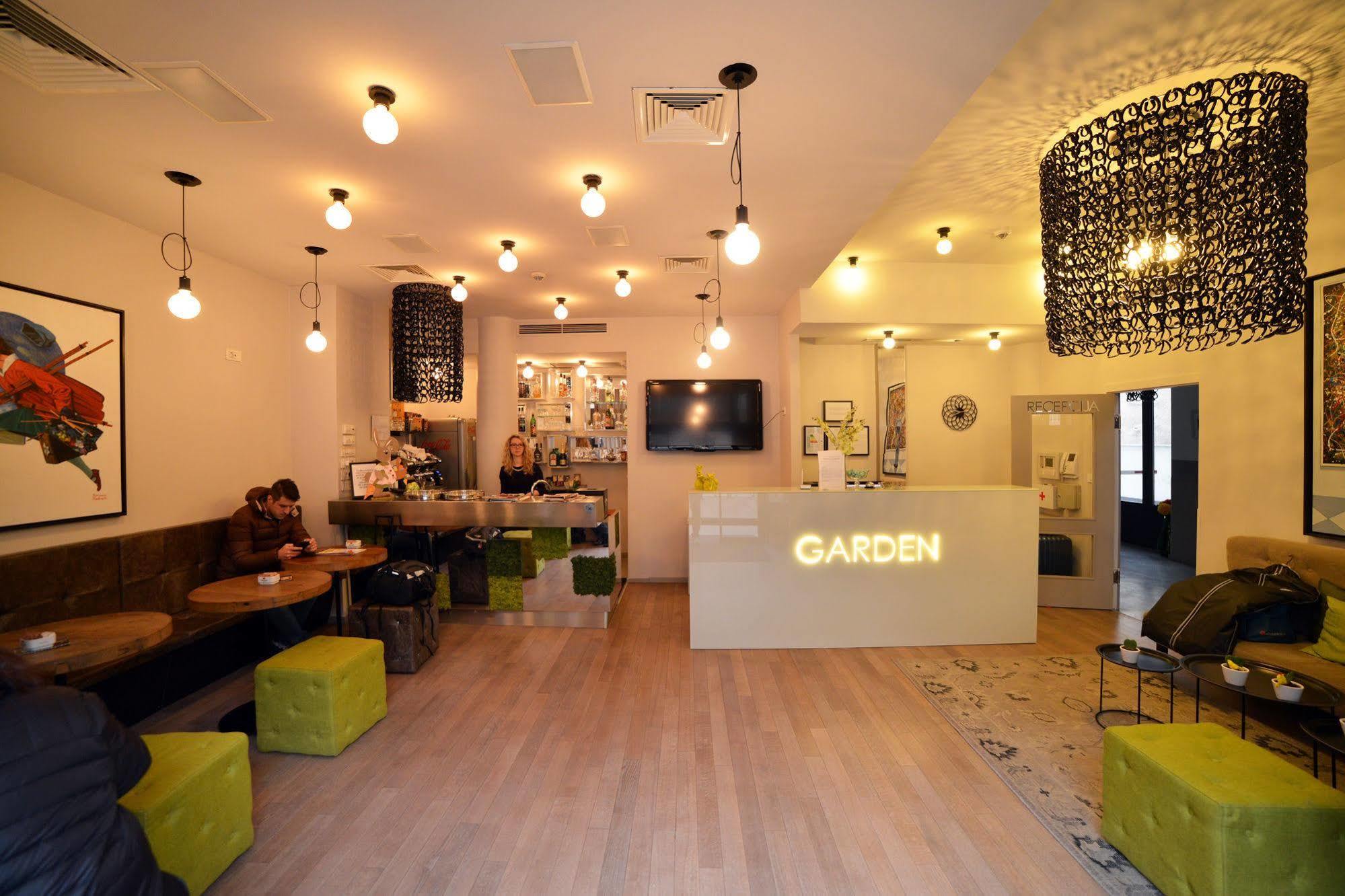 Garden Hotel Загреб Екстериор снимка