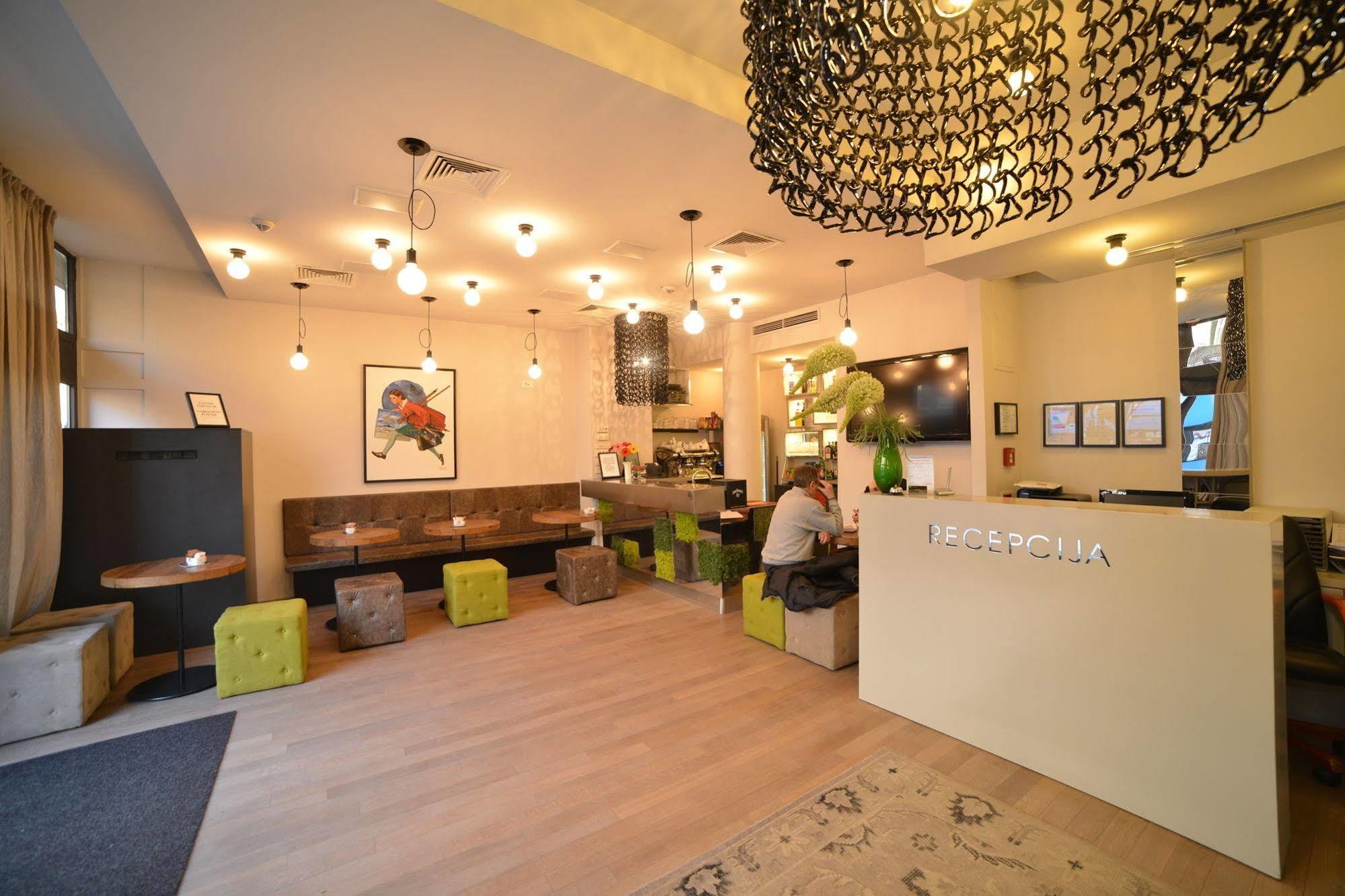 Garden Hotel Загреб Екстериор снимка