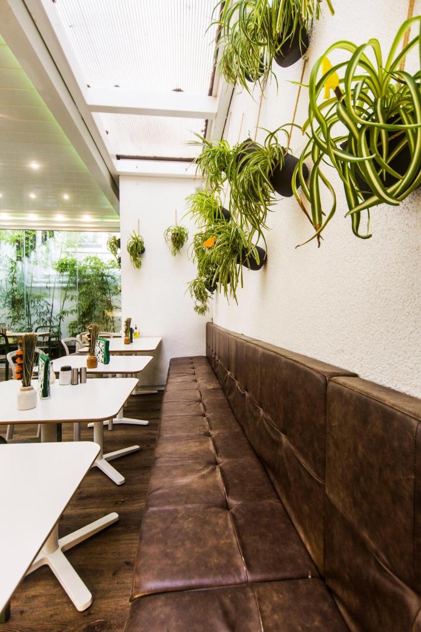 Garden Hotel Загреб Екстериор снимка